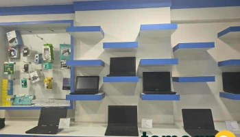 Laptop Store - Springfield Apartment