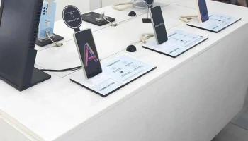 Samsung Experience Store - Kunal Sales - Parli Vaijnath Main Road - Rani Lakshmibai Tower