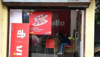 Vi - Vodafone Idea mini Store - Opposite Phule Putala