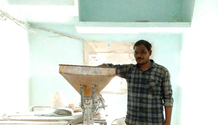 Aastha Mobile And Computer Repairing Shop -  Mobile Phone Repair Shop - Achalpur