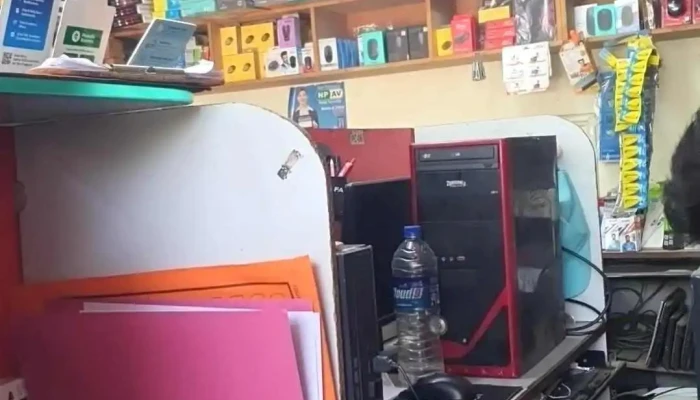 Amar Computers - Santshrushti Building