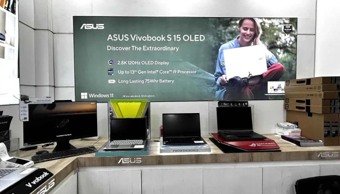 Asus Exclusive Store -    Om Computer Discounts - Gorakhpur