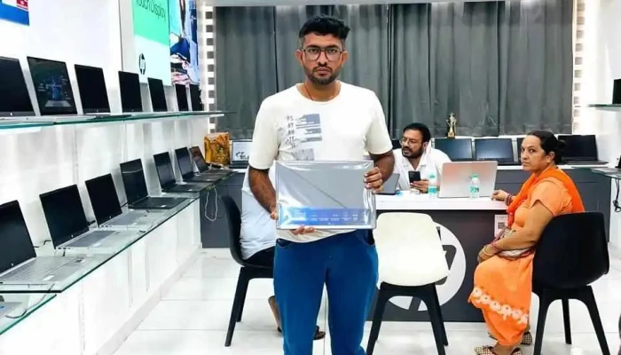 Asus Exclusive Store -    The White House Infotech Inside - Hisar