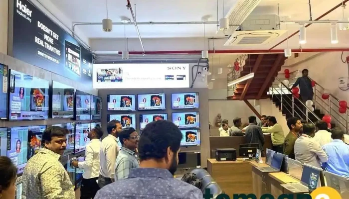 Bajaj Electronics - Bhuvanagiri - 2-1 To 4