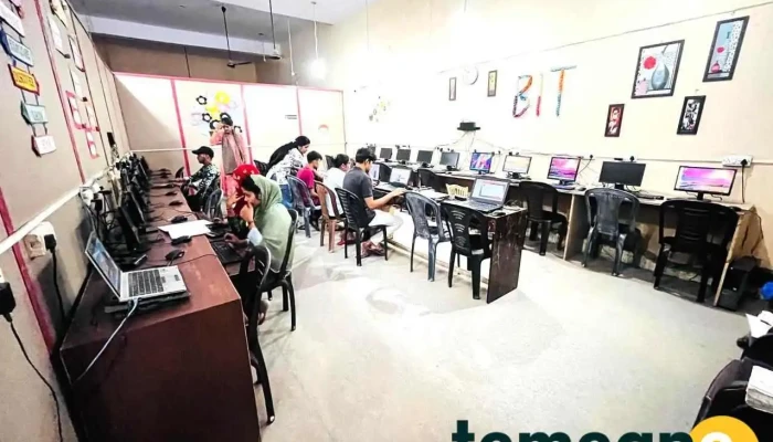 Bit Computer Education -  Inside - Tauru