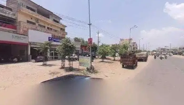 Brothers Outfit Hub Street View 360deg - Hansi