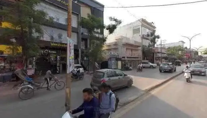 Computer And Computers -  Street View 360deg - Telipara