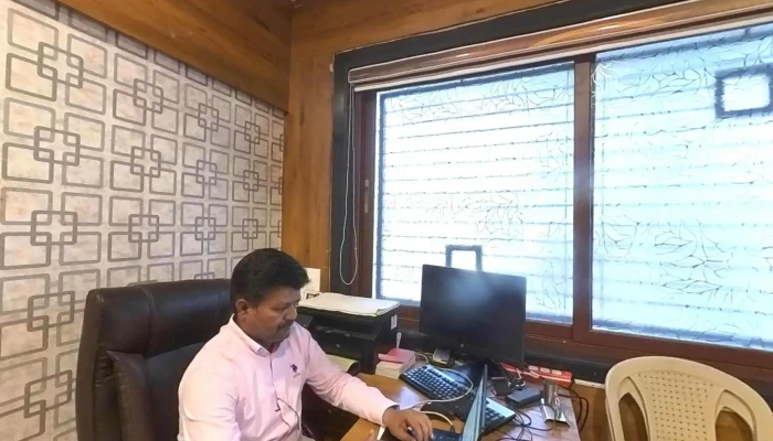 Computer World -    Best Computer Training Institute In Ambajogai Best Refurbished Laptop In Ambajogai Best Csc Center Street View 360deg - Ambajogai