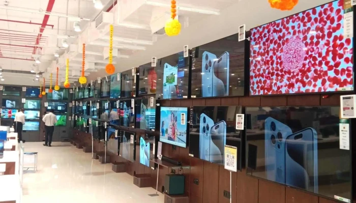 Croma -    Airoli Number - Navi Mumbai