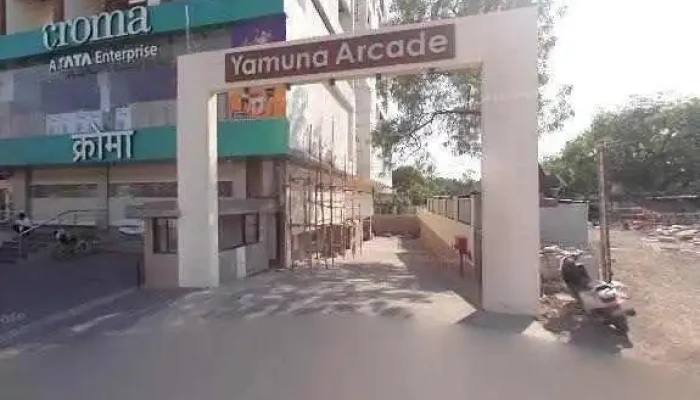 Croma -    Akola Street View 360deg - Akola