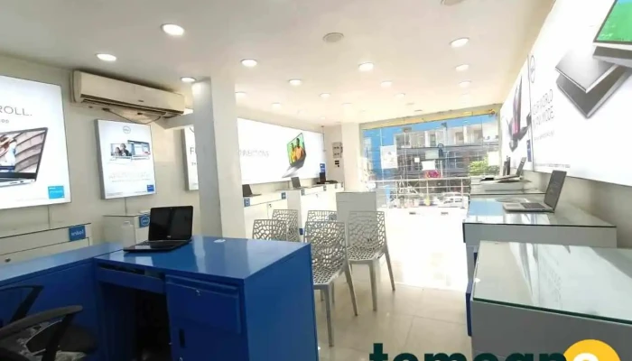 Dell Exclusive Store -    Guwahati Inside - Guwahati
