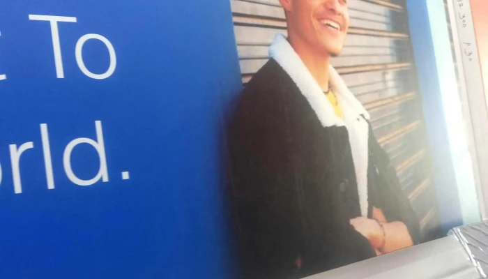 Dell Exclusive Store -    Hansi Photos - Hansi