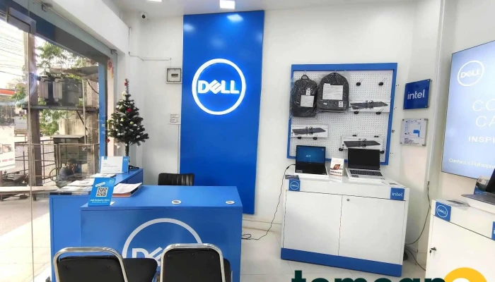 Dell Exclusive Store -  Inside - Guwahati