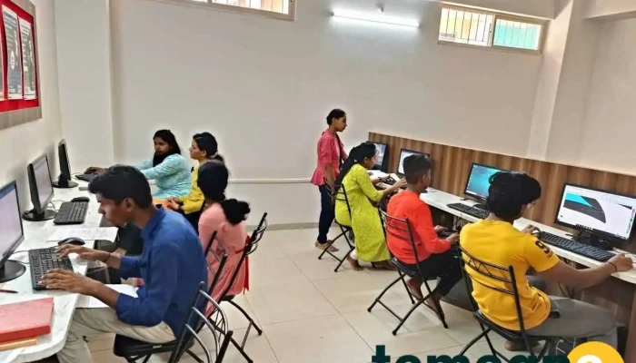 Disha Computer Institute Gadhinglaj Branch Classroom - Gadhinglaj