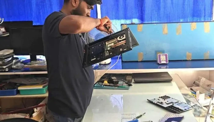 Electron Care -    Laptop Service Center Videos - Pimpri-chinchwad