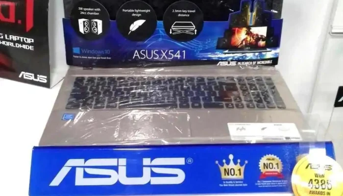 Gadget Stores -    Asus Laptop Sfr Store Inside - Kalyan