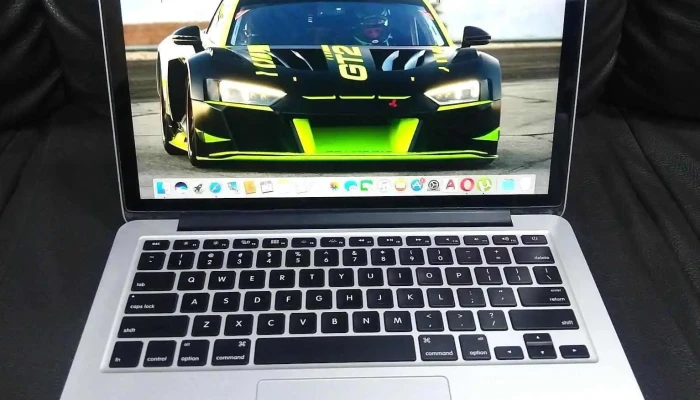 Gadgetzhub Used/Refurbished laptop store - Glomax Mall