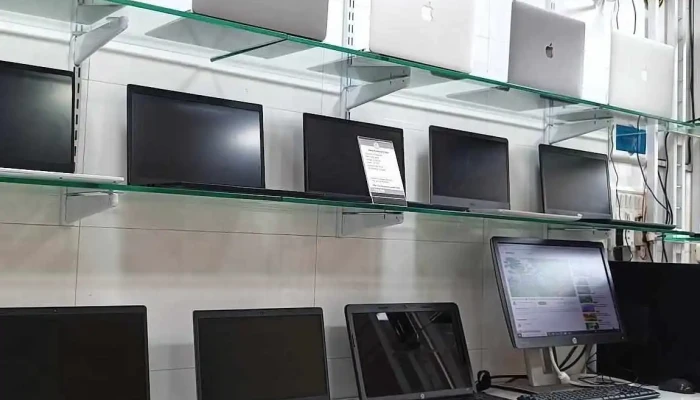 Gizmosbuy Refurbished Laptop Store Mumbai - Pillar No.28