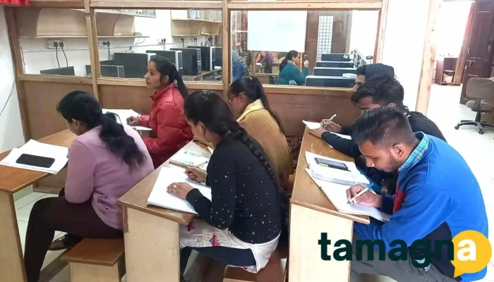 Great Solutions Institute -    Best Institute Of Ielts Spoken English Computer Training Institute In Pinjore Classroom - Pinjore