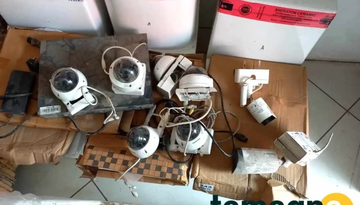 Hi Tech Computer -  Inside - Bhiwani