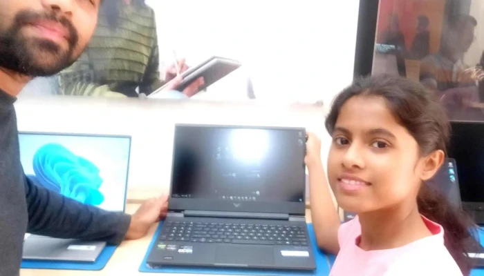 Hp World -    Dombivali East Phone - Thane, Dombivli