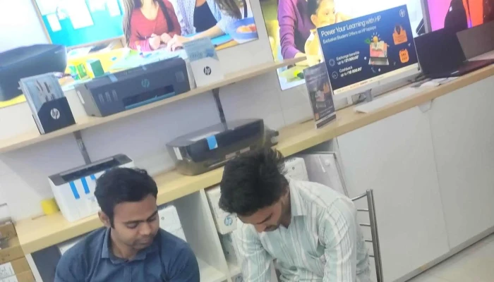 Hp World -    Karnal Karnal - Karnal
