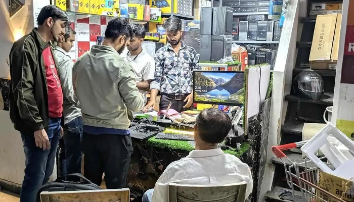 Innovation - Computer Store - A Wing