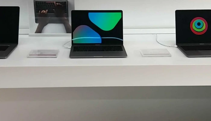 Invent   Apple Premium Reseller Reviews - Rohtak