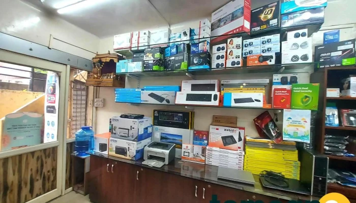 It Admin Computer Laptop multibrand store - Yashasvi Chember