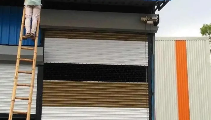 J K Rolling Shutter - Kurali