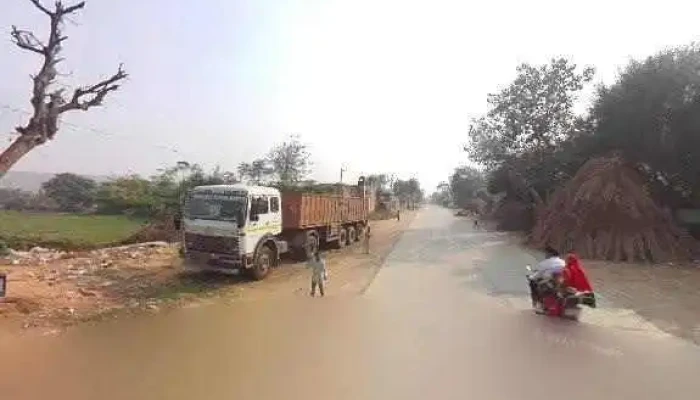 Jitesh Kumar Emitra And Kirana Stor Street View 360deg - Alwar, Neemli
