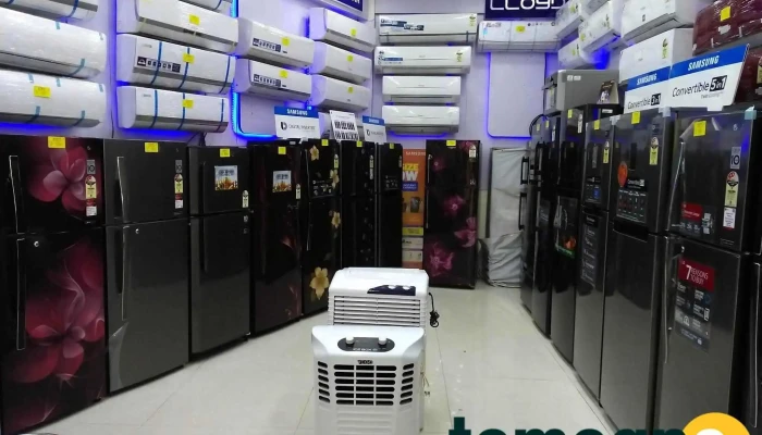 Kirti Radio And Television Centre -  Inside - Thane
