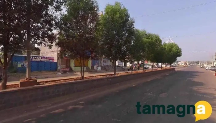 Main Road Near Poshamma Temple Beside Bindu Studio - Bhupalpally