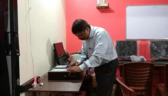 Narayani Computers, Warud - Jayants Chowk