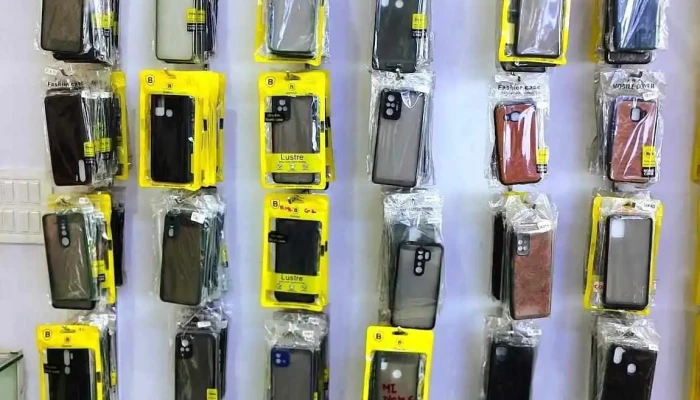 Naveen Agencies Karnal Multi Brand Mobile Shop Mobile Shop Dealer In Karnal Inside - Karnal