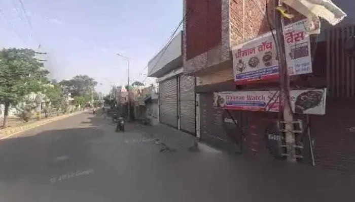 Ninja Iphone Store -  Street View 360deg - Gharaunda