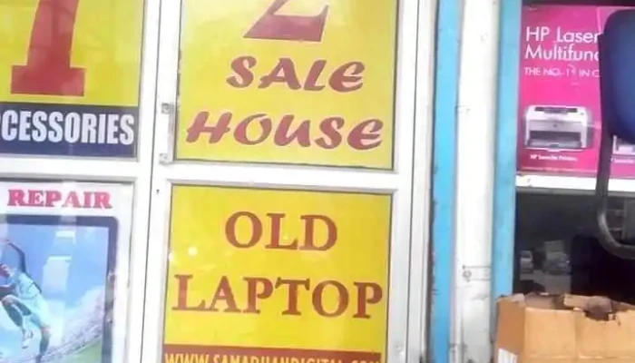 Old Laptop -  Inside - Hisar