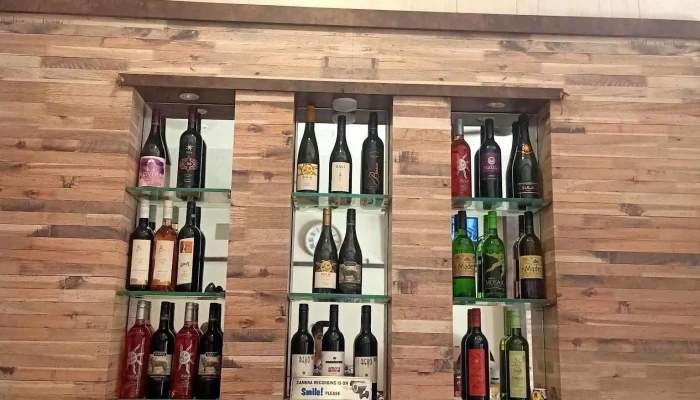 Regal Beer And Wine Shop -  By Owner - Dhule