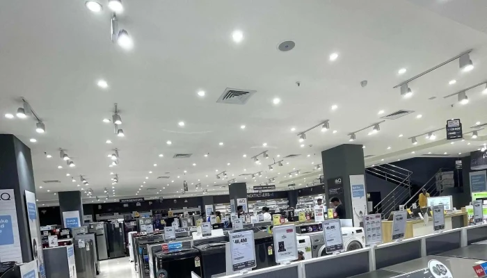 Reliance Digital -  Number - Amravati