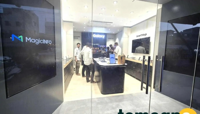 Samsung Experience Store -    Shri Ganesh Enterprises   Ratanlal Plot Square Inside - Akola