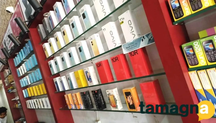 Sanju Mobile Shop -  Inside - Karaira Punahana