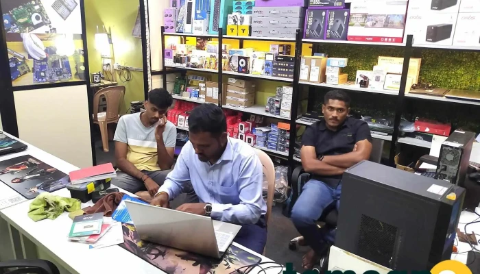 Sdr Samarth Laptop Repair Service Centre, Samarth Data Recovery Service, Refurbished Laptop Sales in Solapur - Satyam Chowk
