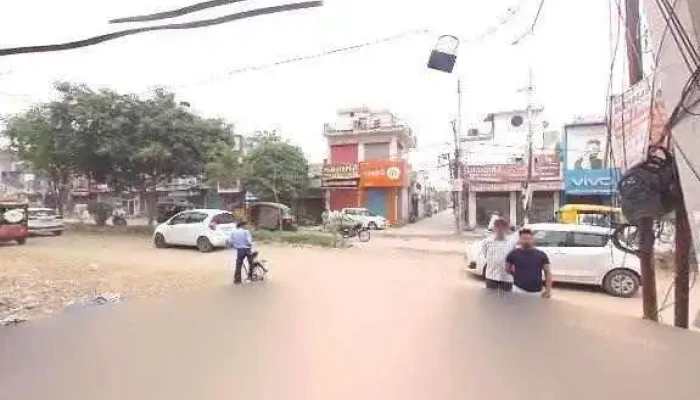 Sharma Mobile Centre -    Apple Iphone Authorised Dealer Samsung Store Oppo Vivo Xiaomi Realme Street View 360deg - Yamuna Nagar