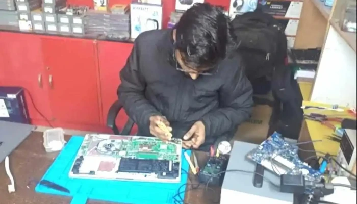 Shree Computer And Cartridge Solutionprinter And Laptop Macbook Chip Level Repairing Cctvnetworking Cartridge Refilling Latest - Gurugram