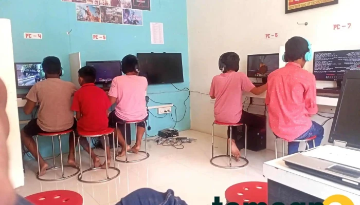 Shreeji Cyber And Computer Gamezone -  By Owner - Dhule