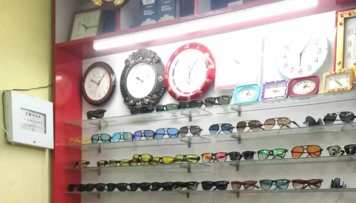 Srishti Verma Opticals -  Optician - Hansi