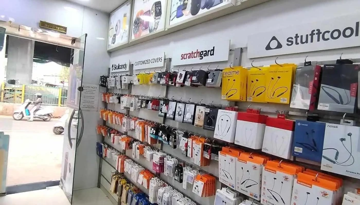 Top 10 Store | Mobiles, Tv, Laptop, Accessories in Byculla East Police Station - Regina Pacis