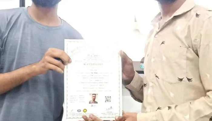 Waqar Khan I Care Mobile Repairing -  All - Dhule