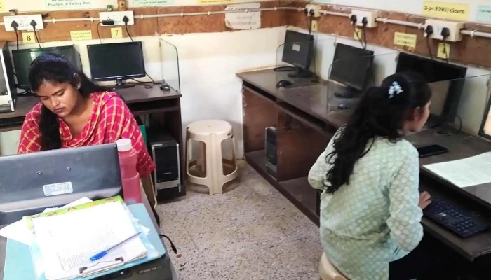 Yash Computer Typing Institute and Xerox Centre - Pauni